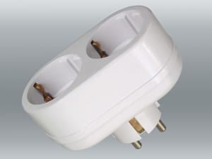 TOKER 2T2 разветвитель (тройник) 2 роз. 16А белый, земля (линейный) ГУ